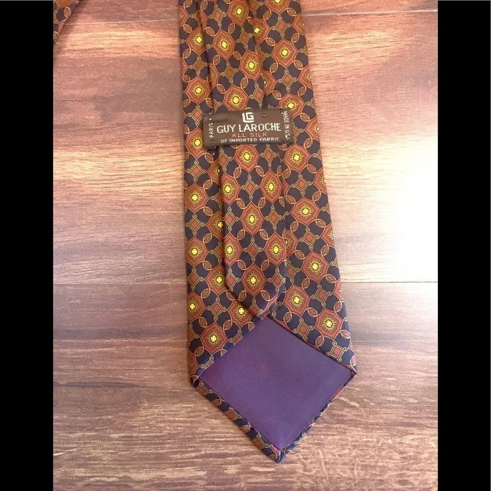 🍁SALE🍁GUY LAROCHE Vintage Silk Necktie